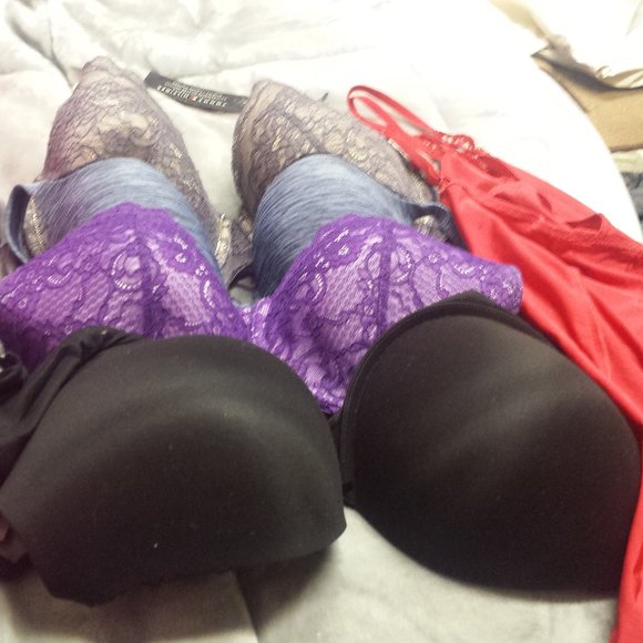 38dd Victoria Secret & La Senza bras slip - Picture 1 of 1